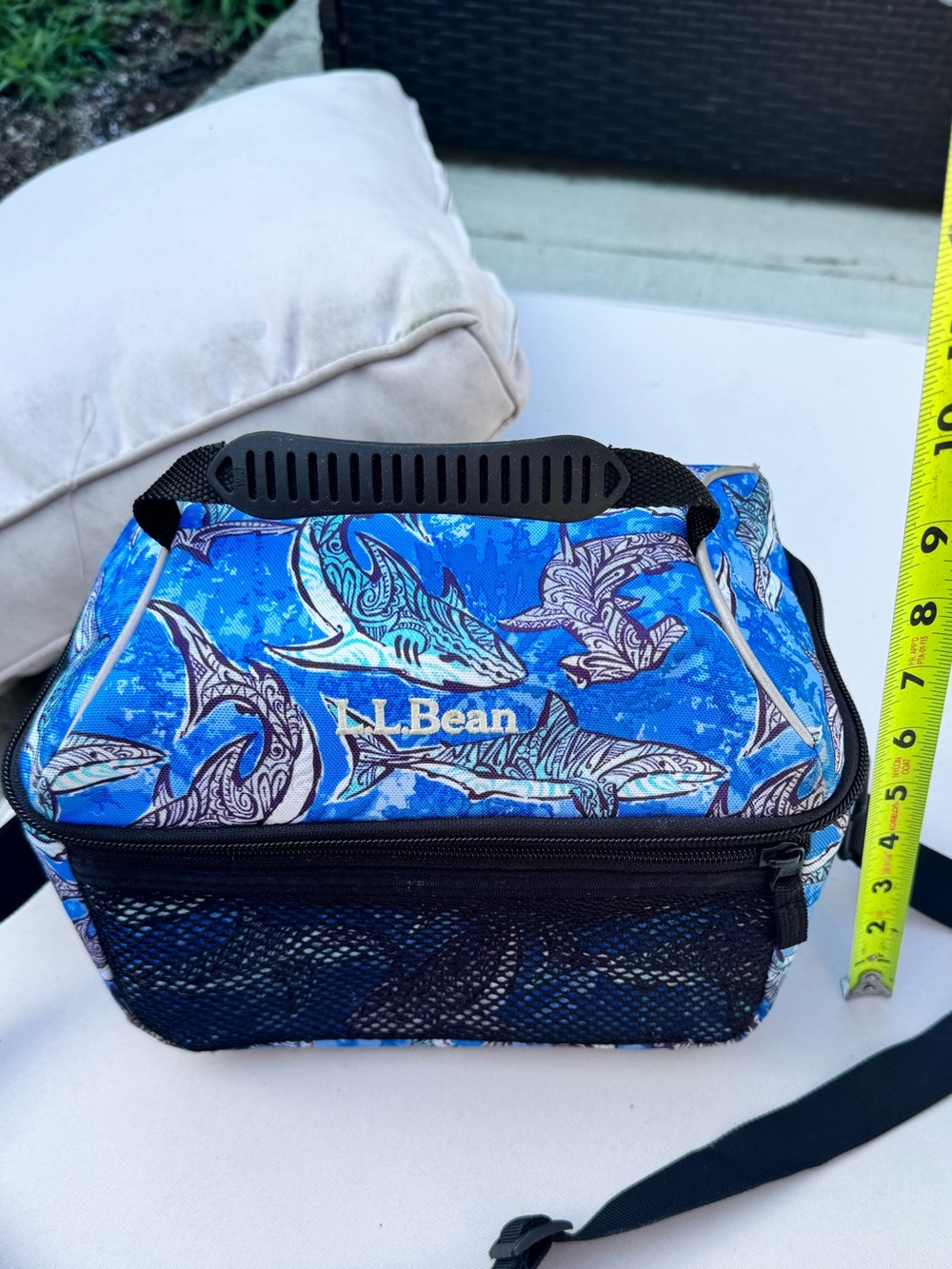 L.L.Bean Flip-Top Insulated Lunch Box - Glacier Blue Shark Print - Picture 7 of 9
